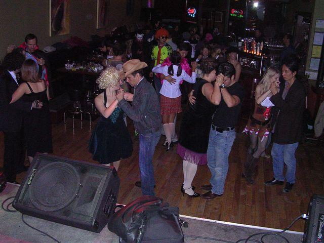 Halloween Tango 2007 039.jpg